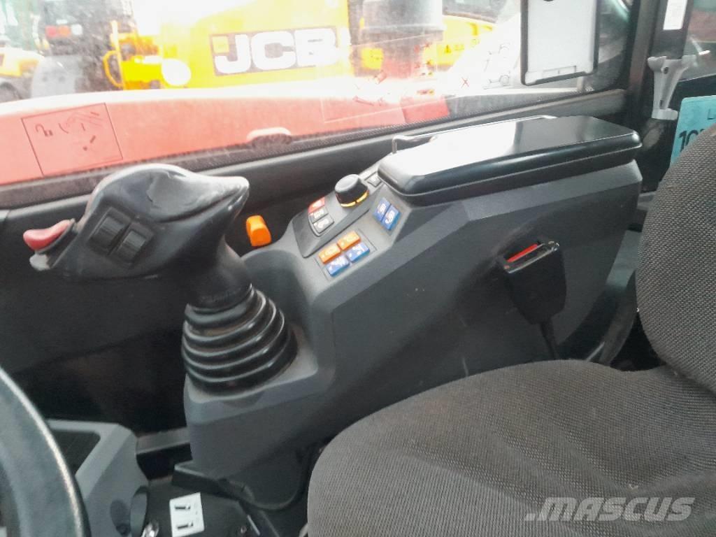 Manitou MLT 737-130 伸縮臂操作車