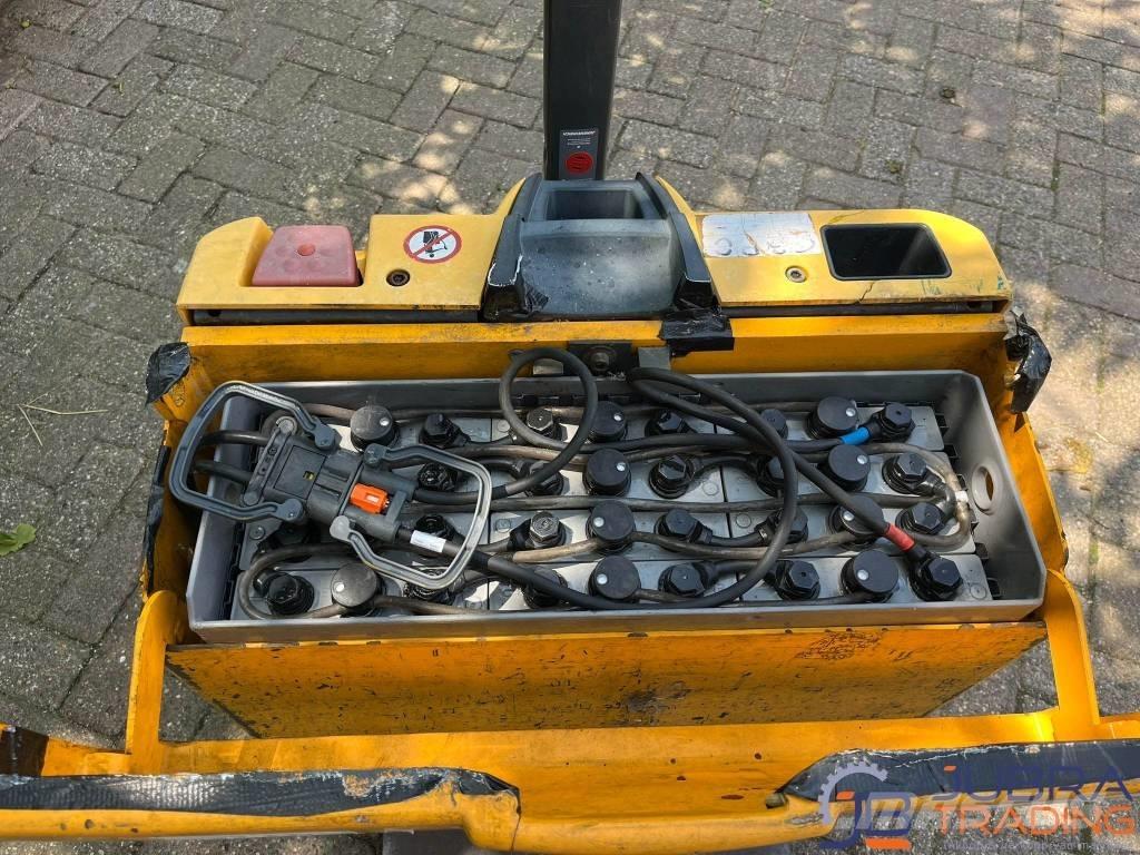 Jungheinrich EJE 118 行走控制式堆積機