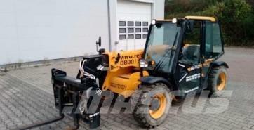 JCB 525-60 伸縮臂操作車