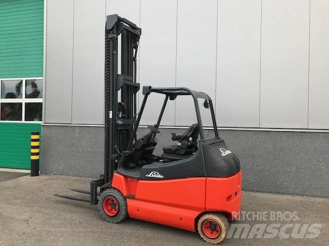 Linde E25/600-02 電動堆高機