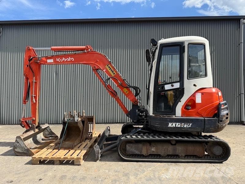 Kubota KX 121-3 A 小型挖土機/掘鑿機<7t(小型挖掘機)