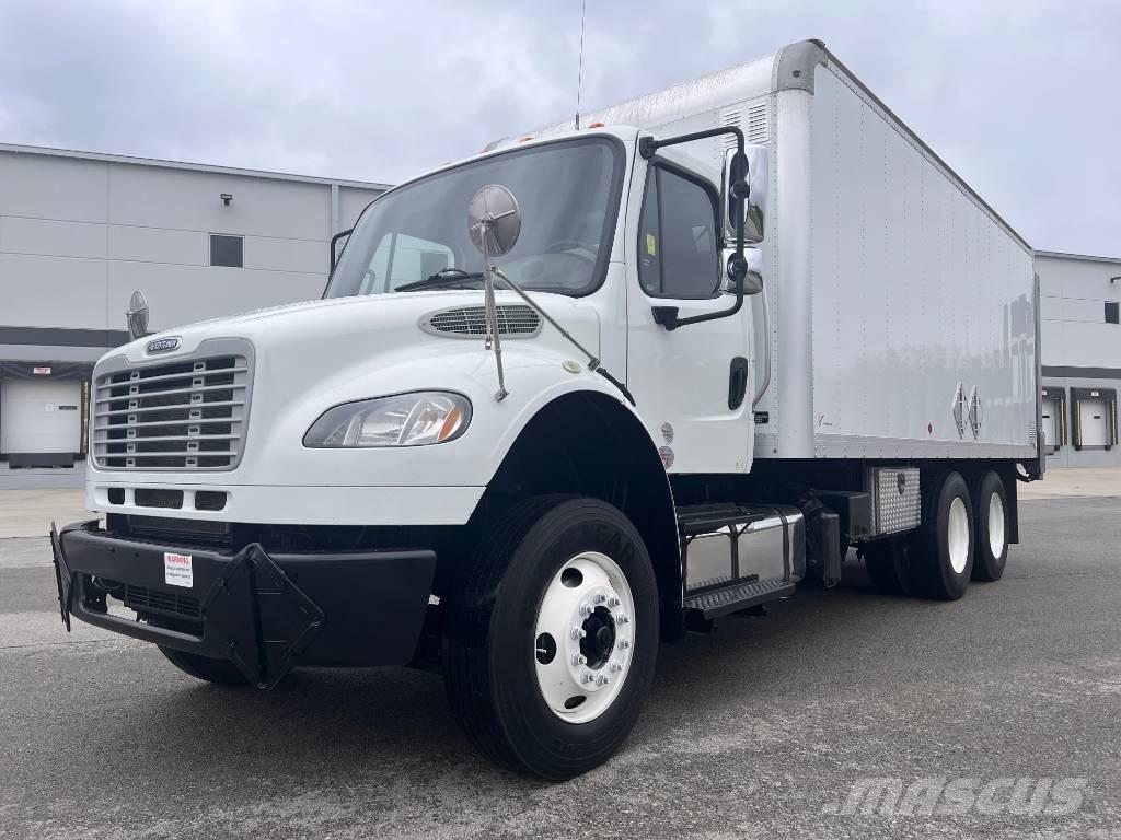 Freightliner M 106 貨箱式卡車