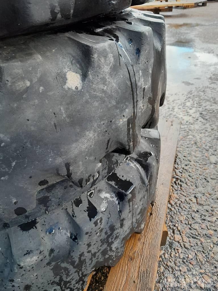 Mitas 8,25-20 Hjul 輪胎、車輪和輪圈