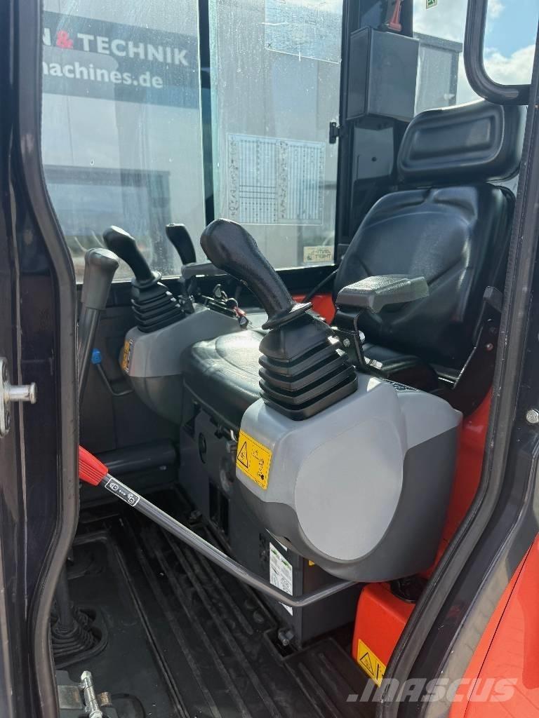 Kubota U 20-3 小型挖土機/掘鑿機<7t(小型挖掘機)