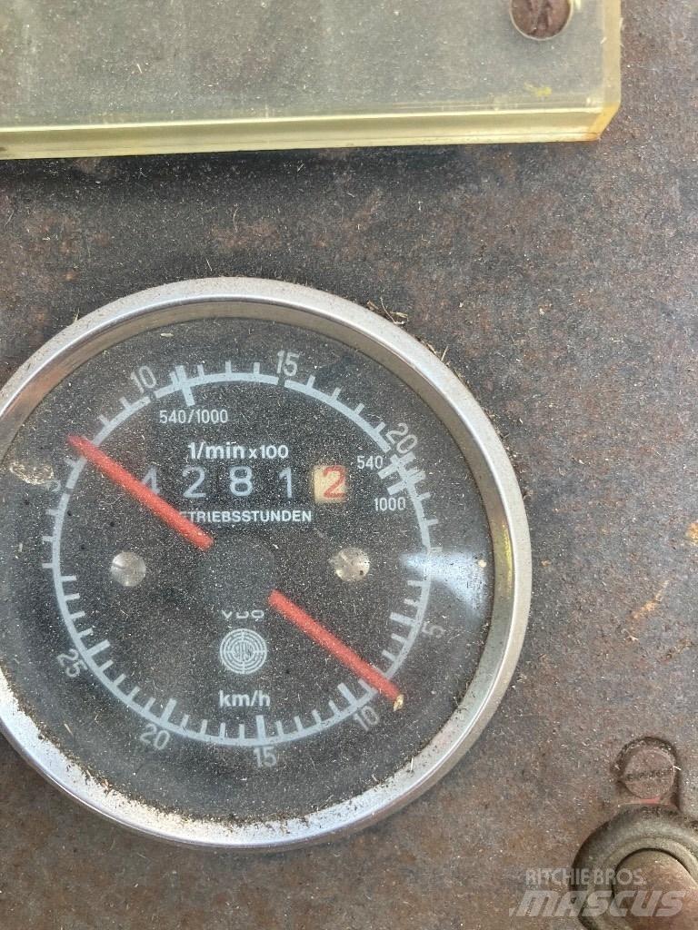 Steyr 8070 曳引機