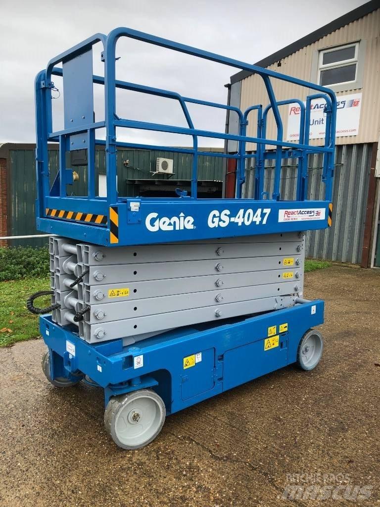 Genie GS 4047 剪式升降機