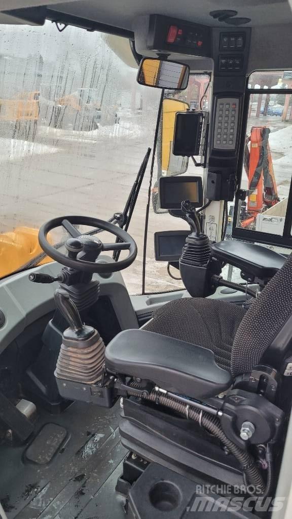 Liebherr L580 XPower 輪胎式裝載機