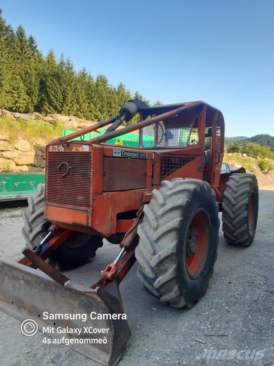 Timberjack 225 D 集材機