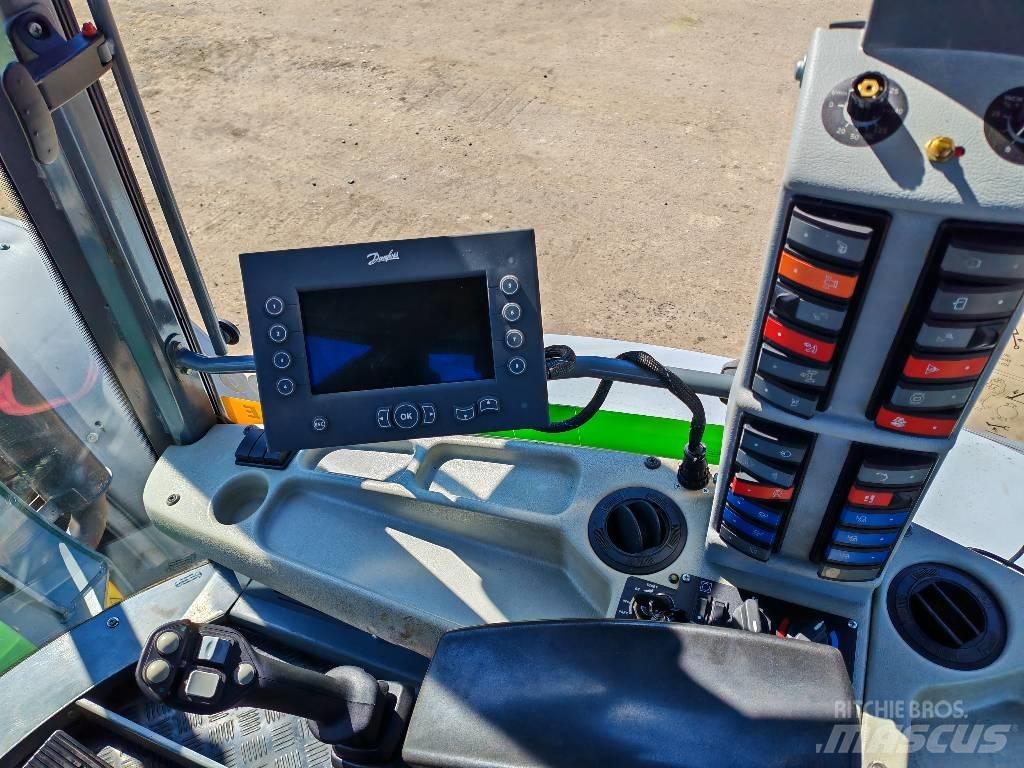 Lännen 8600 E 反鏟裝載機