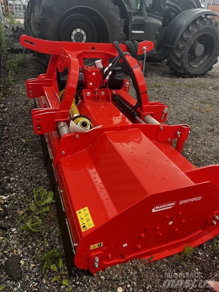 Maschio Bufalo 280 莖葉去葉機