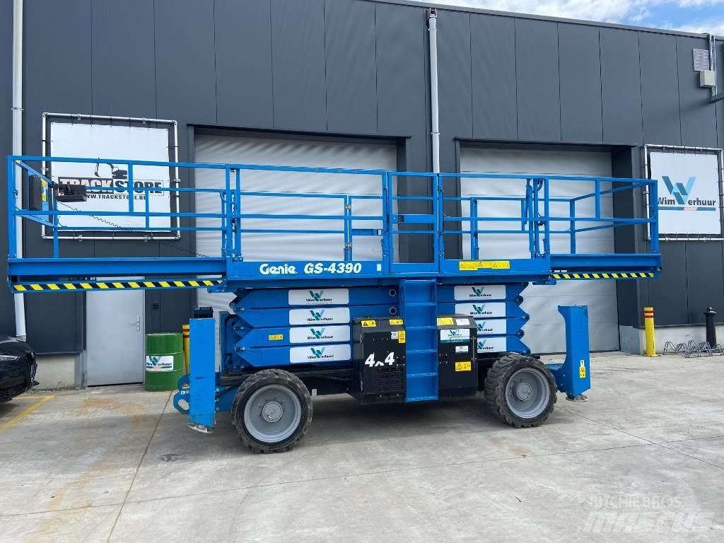 Genie GS 4390 剪式升降機