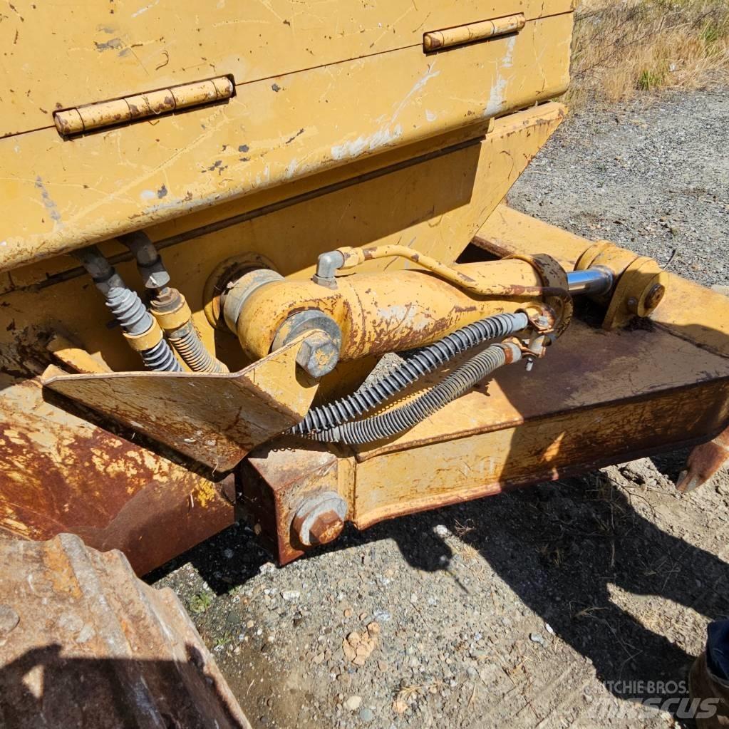 CAT 953C 推土機