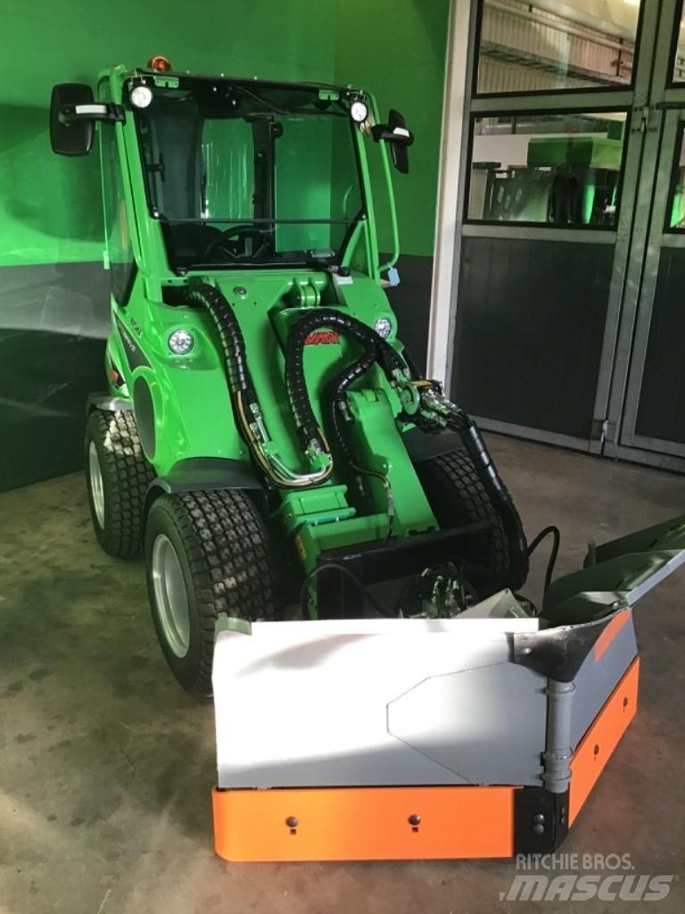 Avant 650I 多功能裝載機