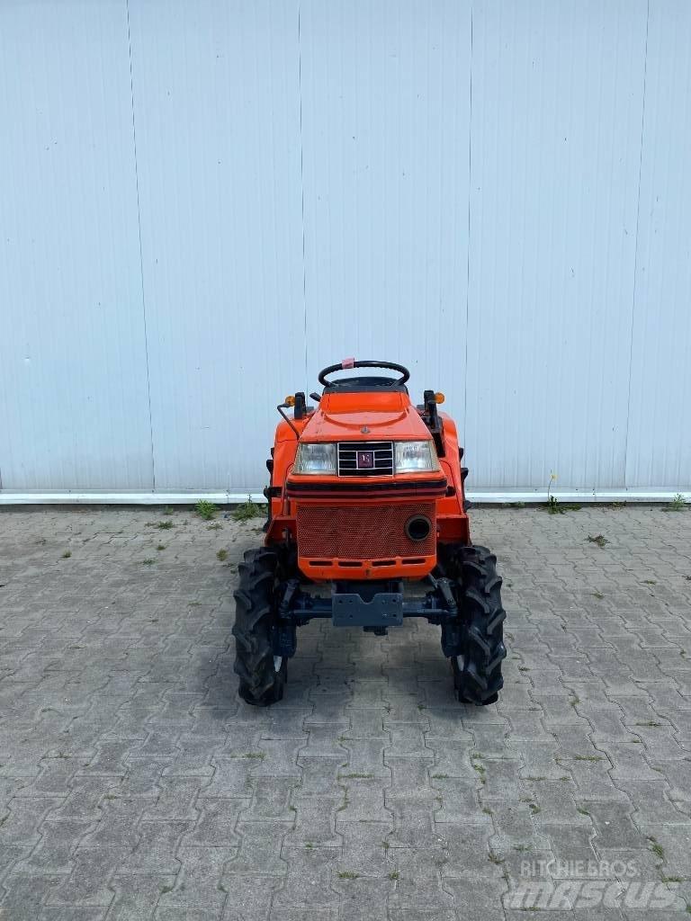 Kubota B 40 小型曳引機