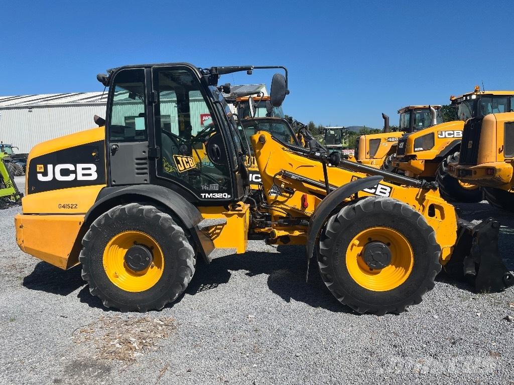 JCB TM 320 S 農業用伸縮臂裝載機