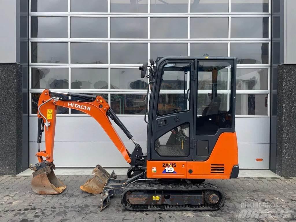 Hitachi ZX19-6 小型挖土機/掘鑿機<7t(小型挖掘機)