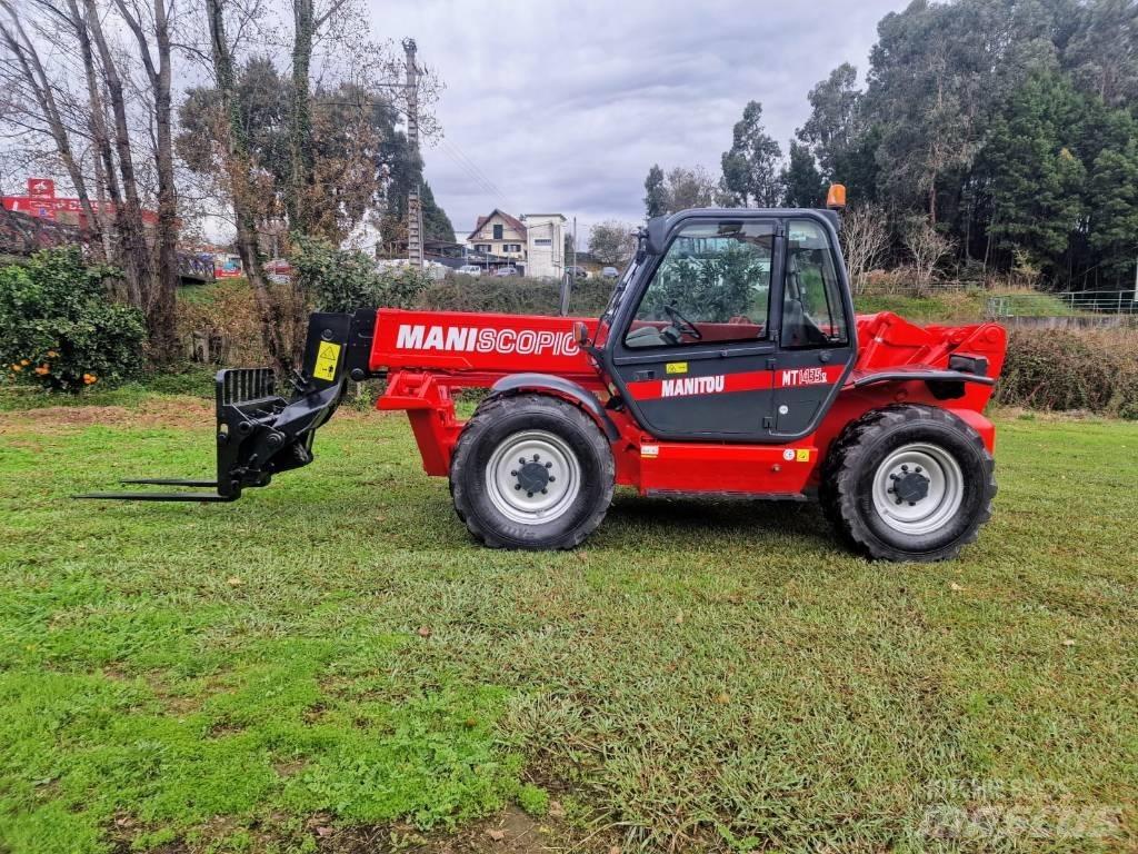 Manitou 1435 伸縮臂操作車