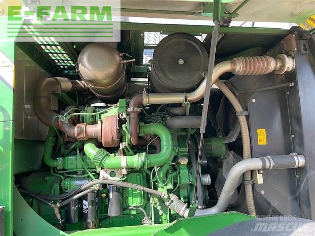 John Deere 7380 自走式飼料採集機