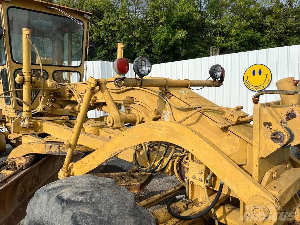 CAT 120 G 平土機