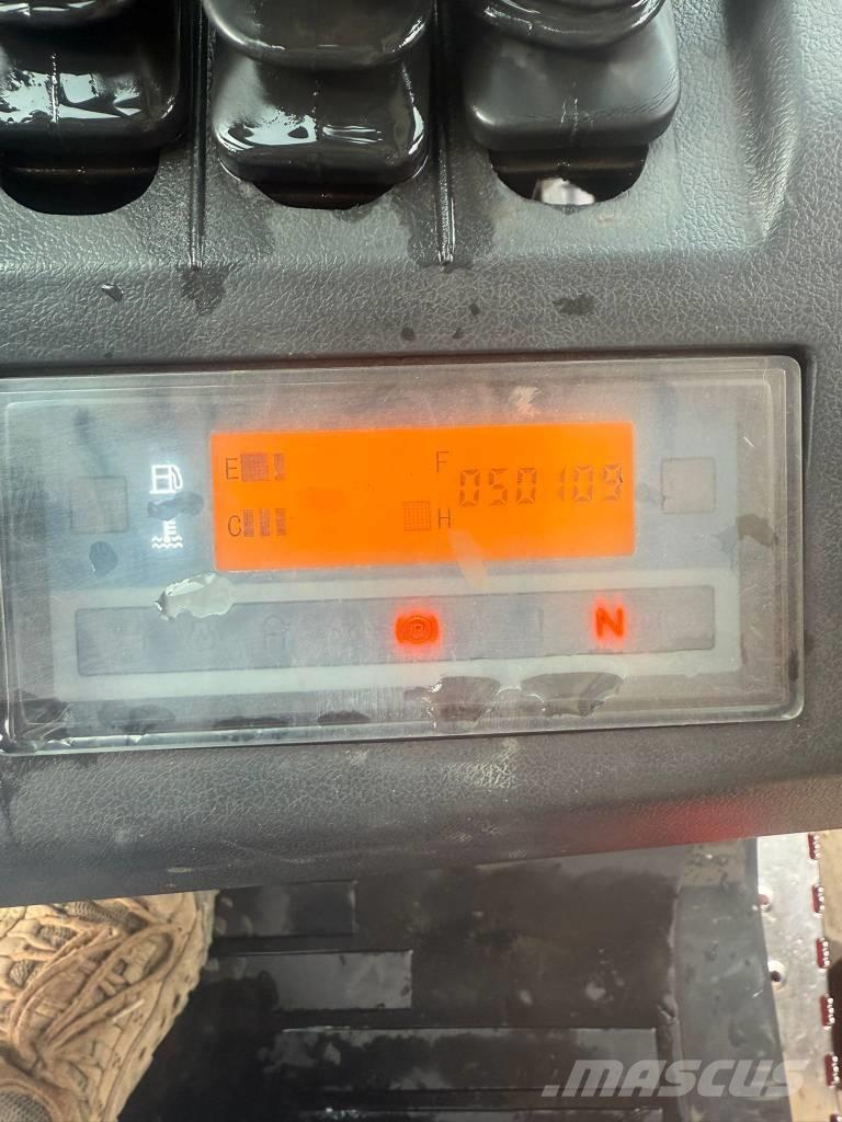 Manitou MI 30 D 柴油卡車