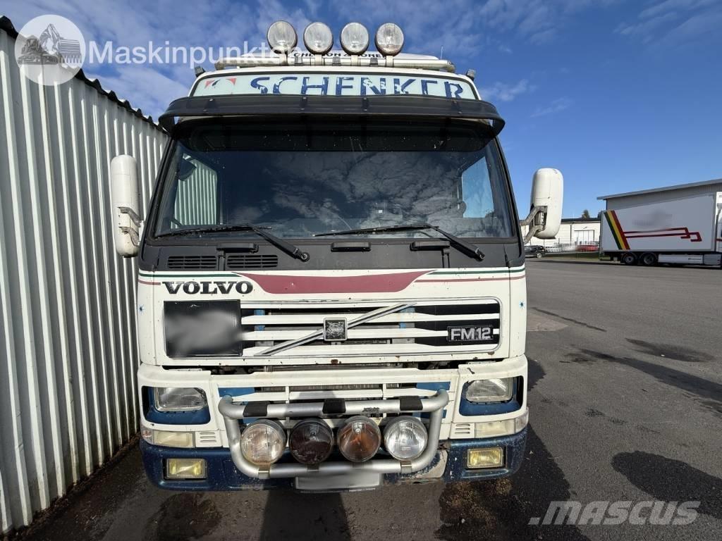 Volvo FM 12 貨箱式卡車