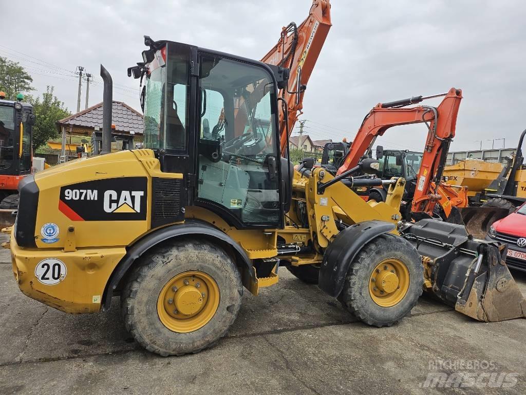 CAT 907M 輪胎式裝載機
