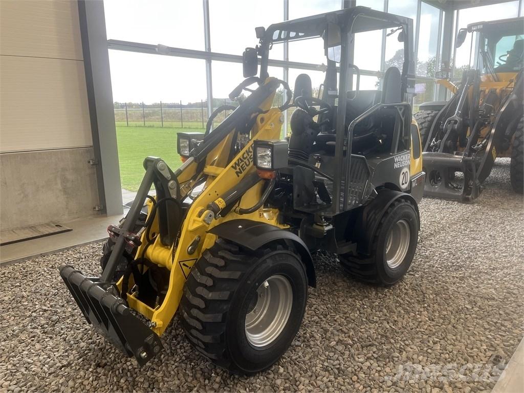 Wacker Neuson WL 25 輪胎式裝載機