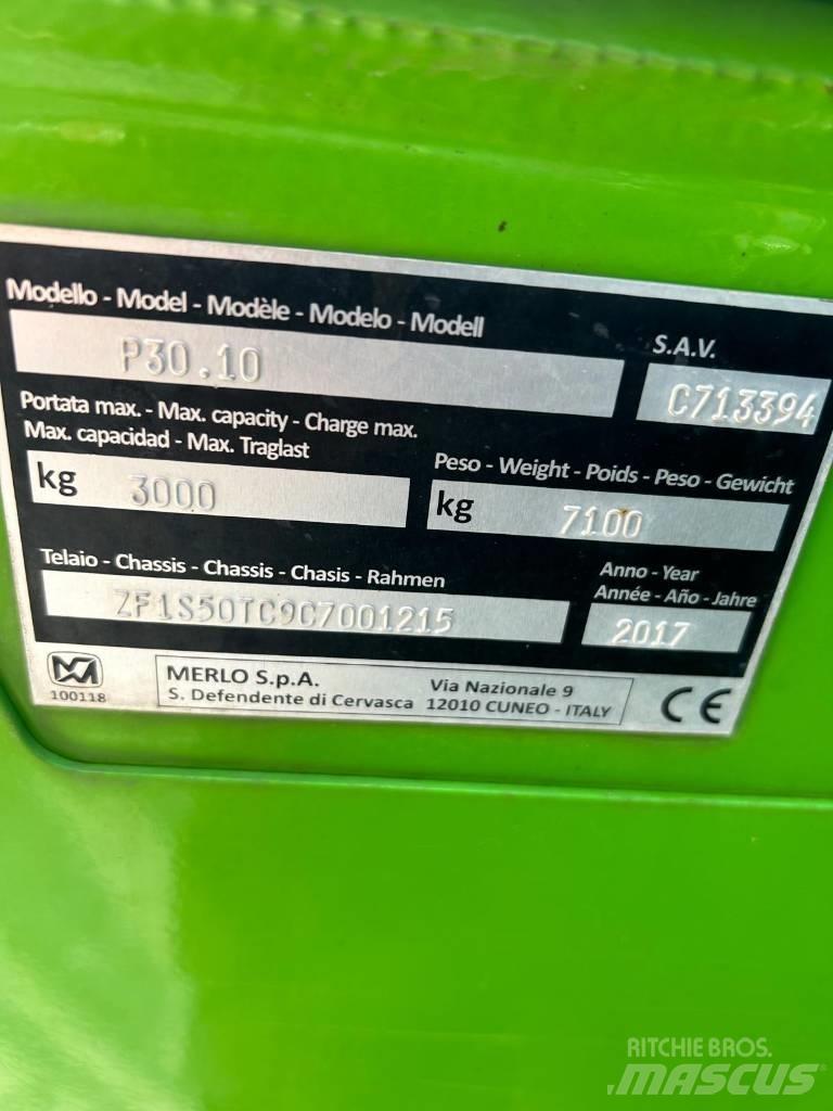 Merlo P30.10 伸縮臂操作車