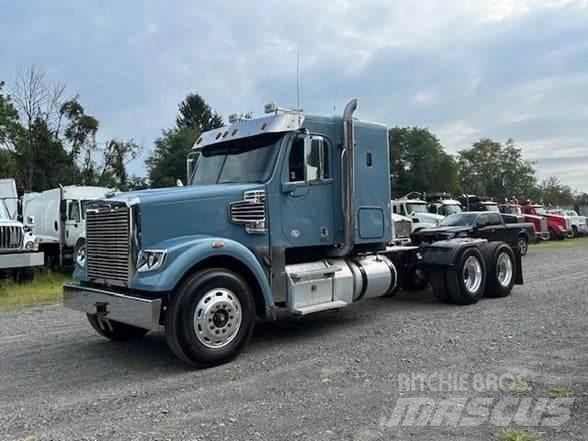 Freightliner 122SD 曳引機組件