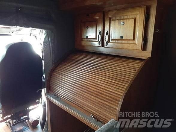 Kenworth T600 曳引機組件