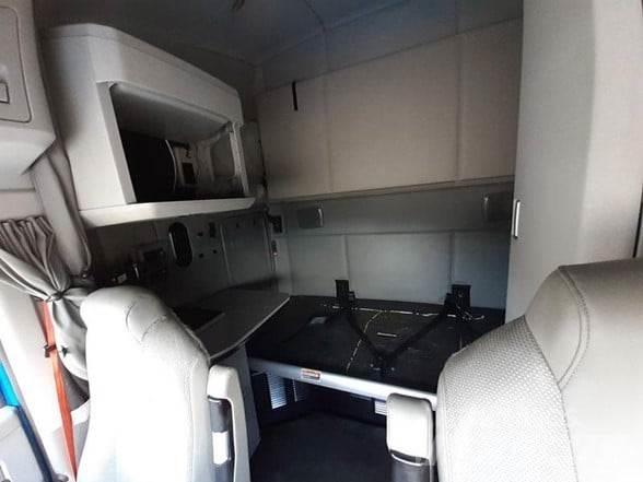 Kenworth T680 曳引機組件