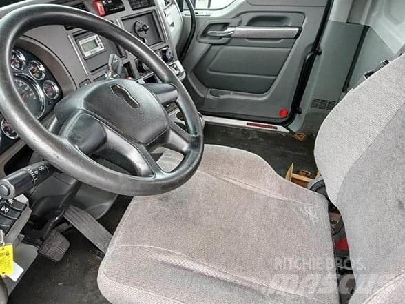 Kenworth T680 曳引機組件