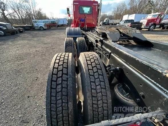 Kenworth T800 曳引機組件