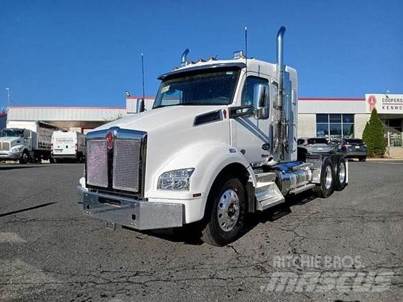 Kenworth T880 曳引機組件