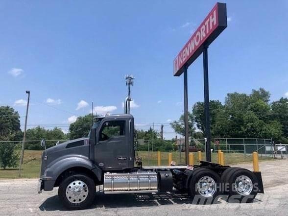 Kenworth T880 曳引機組件