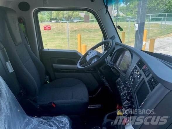 Kenworth T880 曳引機組件