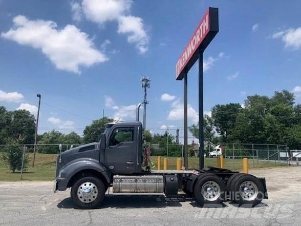 Kenworth T880 曳引機組件