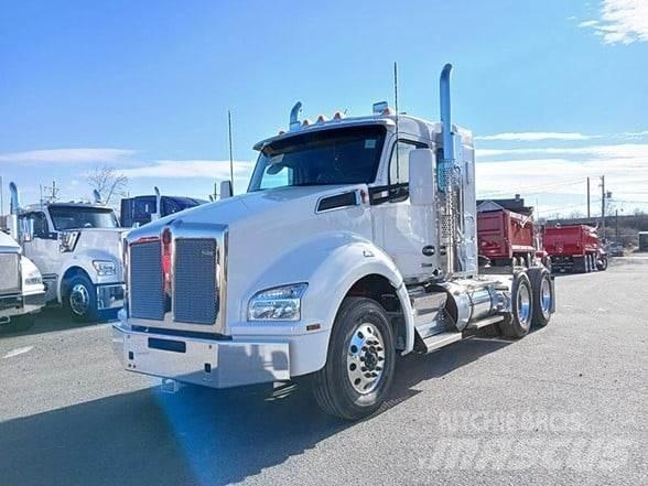 Kenworth T880 曳引機組件