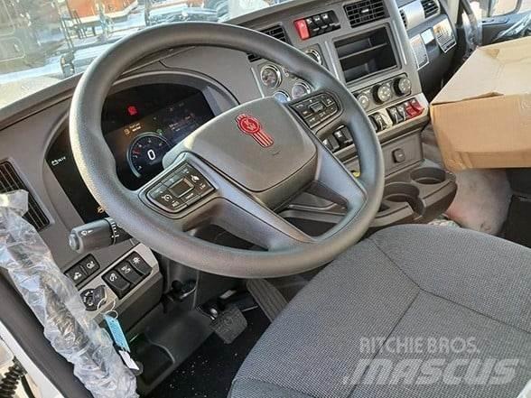 Kenworth T880 曳引機組件