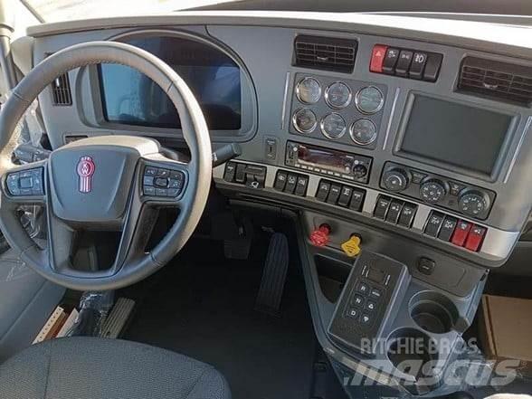 Kenworth T880 曳引機組件