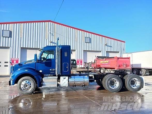 Kenworth T880 曳引機組件