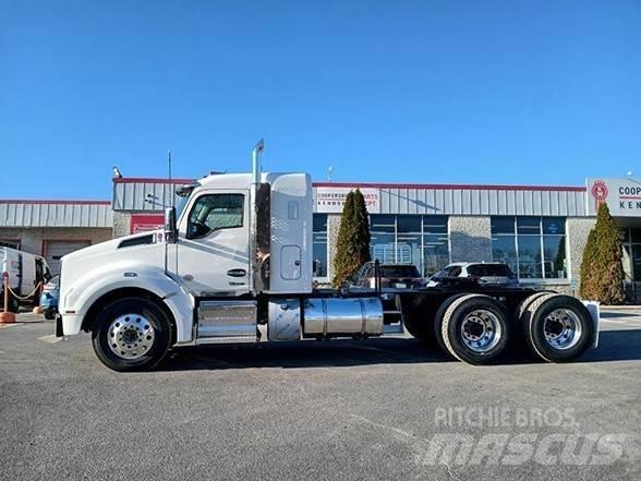Kenworth T880 曳引機組件