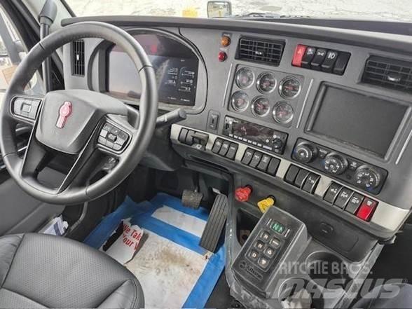 Kenworth T880 傾卸式卡車