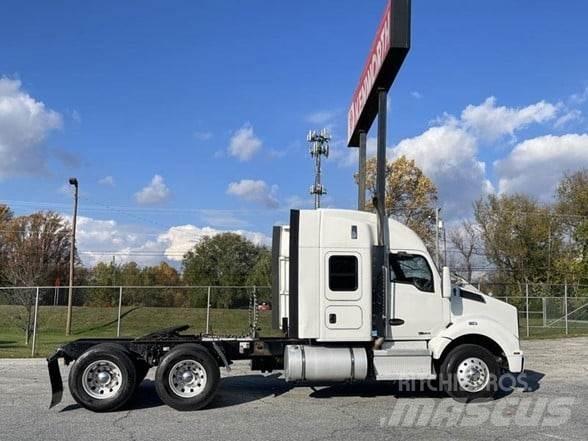 Kenworth T880 曳引機組件