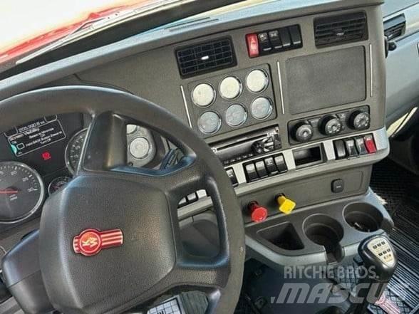 Kenworth T880 曳引機組件
