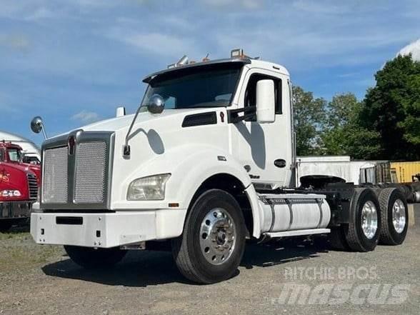 Kenworth T880 曳引機組件