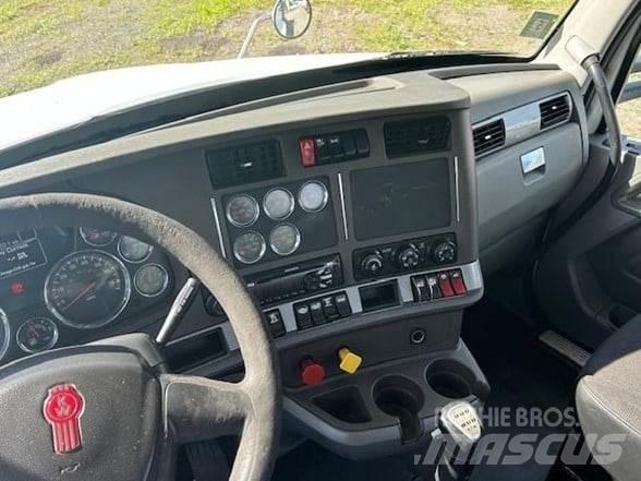 Kenworth T880 曳引機組件