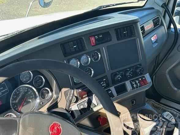 Kenworth T880 曳引機組件
