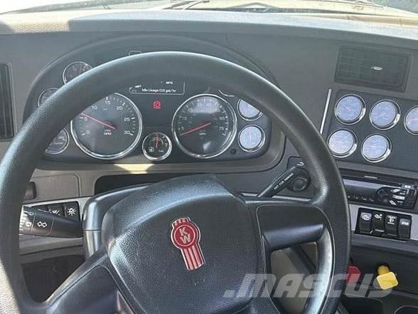 Kenworth T880 曳引機組件