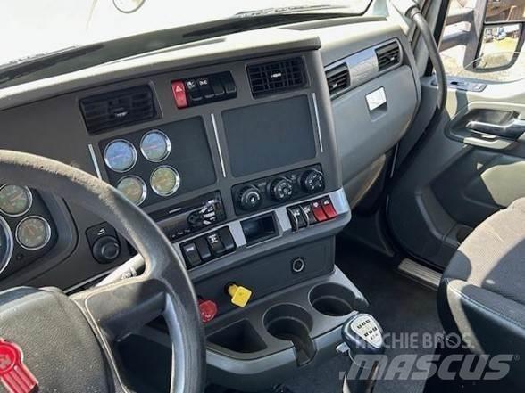 Kenworth T880 曳引機組件